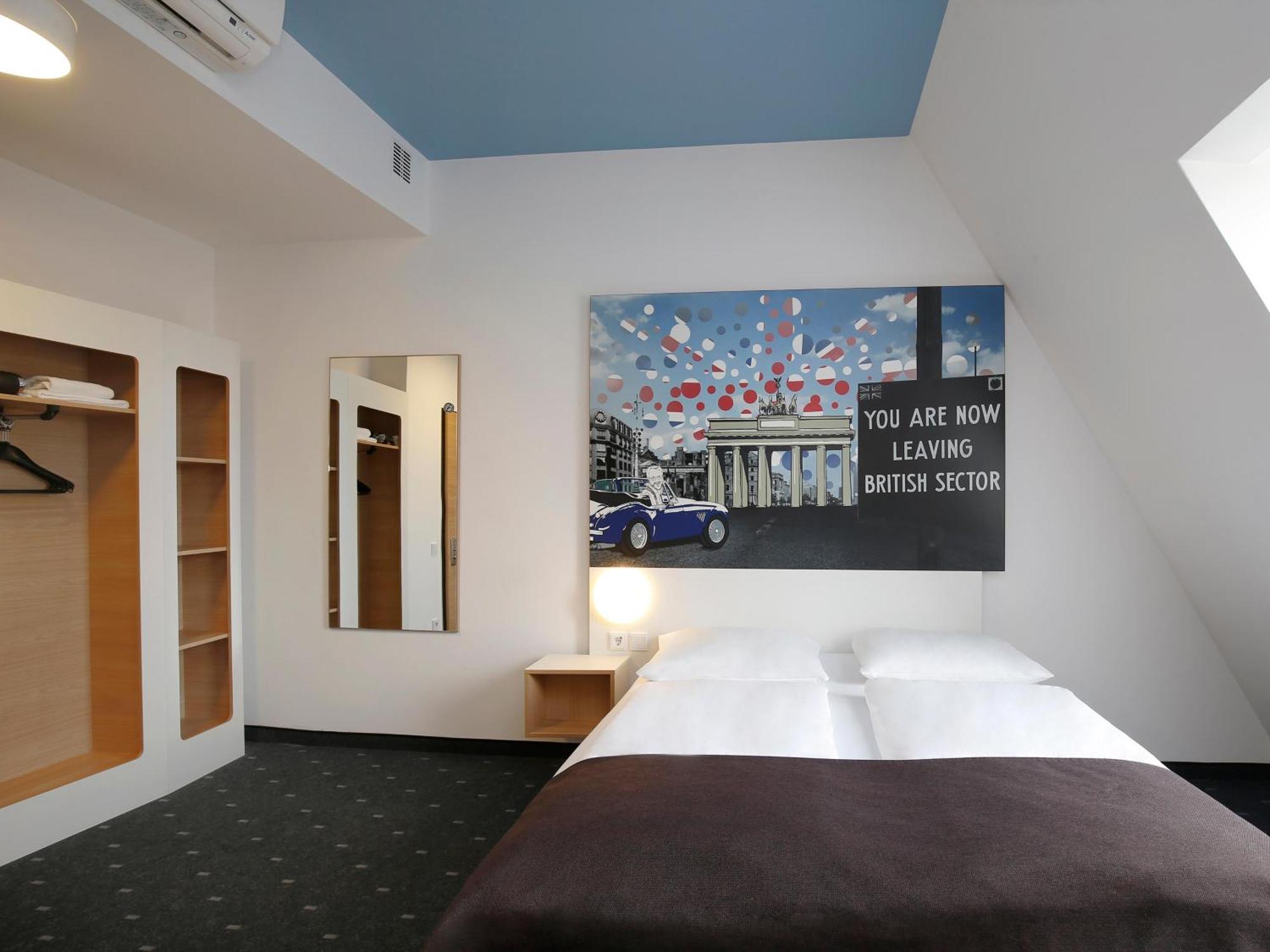 B&B Hotel Berlin-Charlottenburg Buitenkant foto