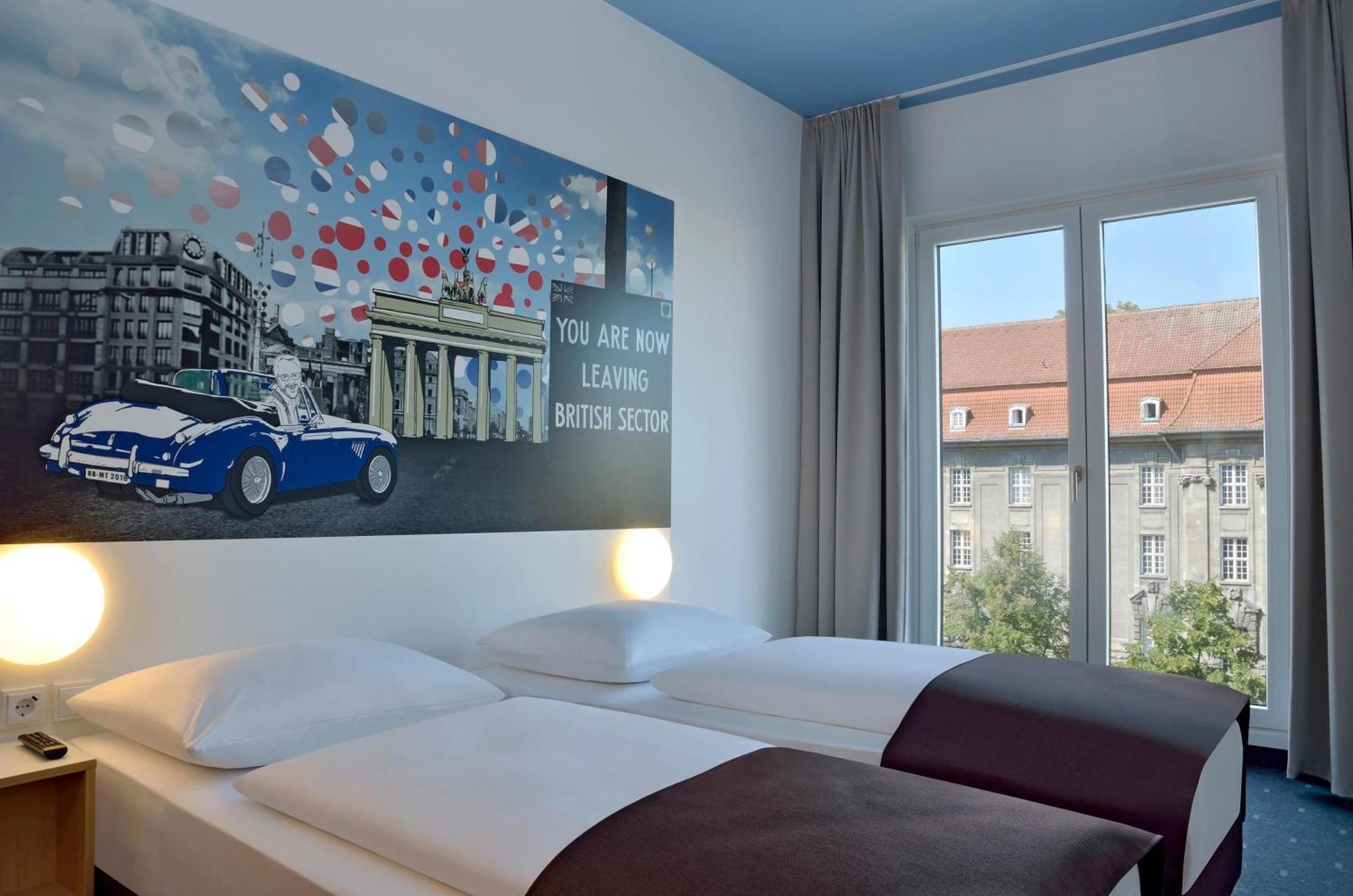 B&B Hotel Berlin-Charlottenburg Buitenkant foto