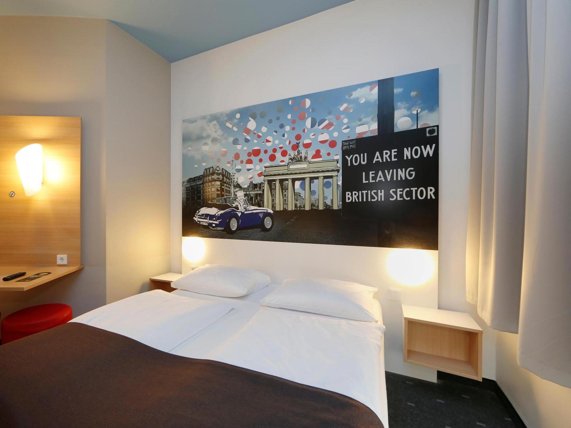 B&B Hotel Berlin-Charlottenburg Buitenkant foto