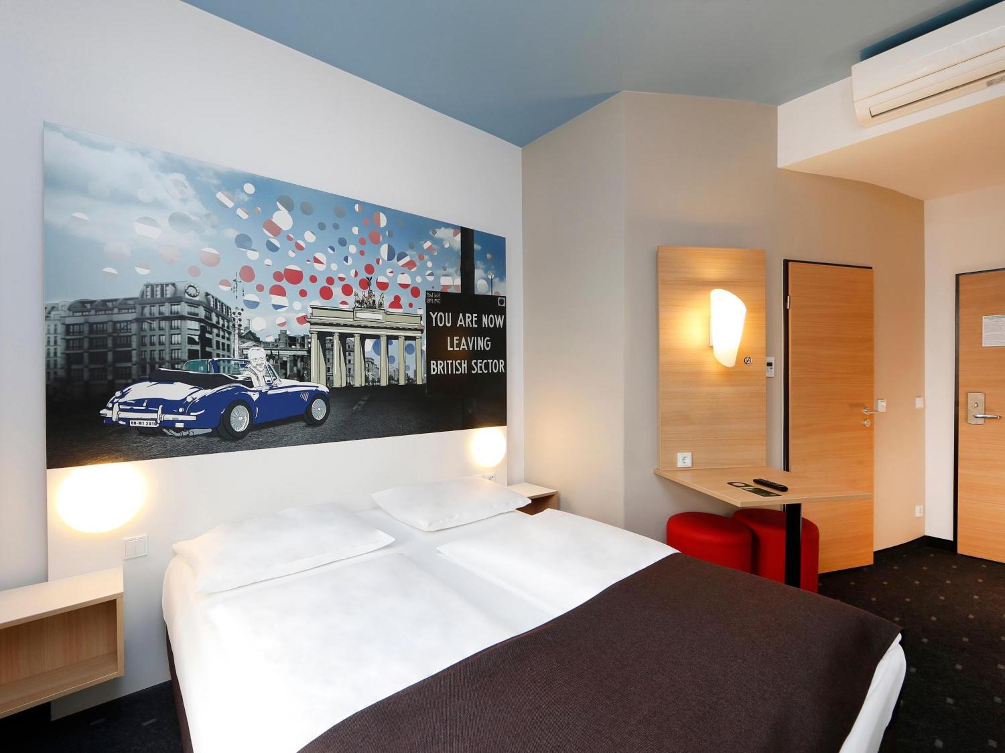 B&B Hotel Berlin-Charlottenburg Buitenkant foto